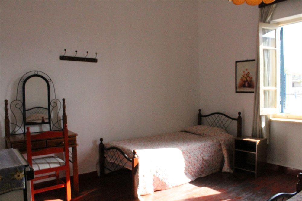 Trianon Hostel Paphos Exterior photo
