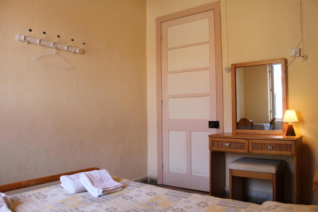 Trianon Hostel Paphos Exterior photo