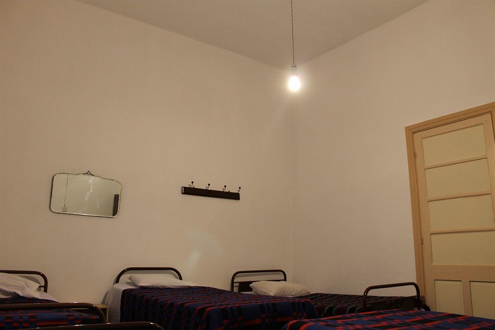 Trianon Hostel Paphos Exterior photo