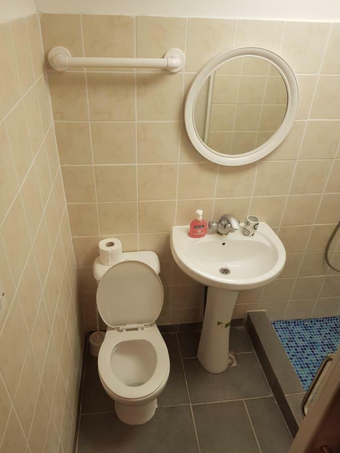 Trianon Hostel Paphos Exterior photo